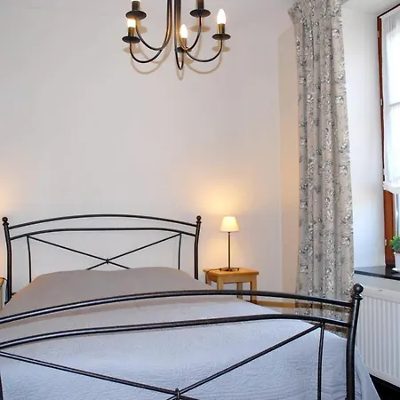 Casa vacanze House With 5 Bedrooms In With Enclosed Garden And Wifi *