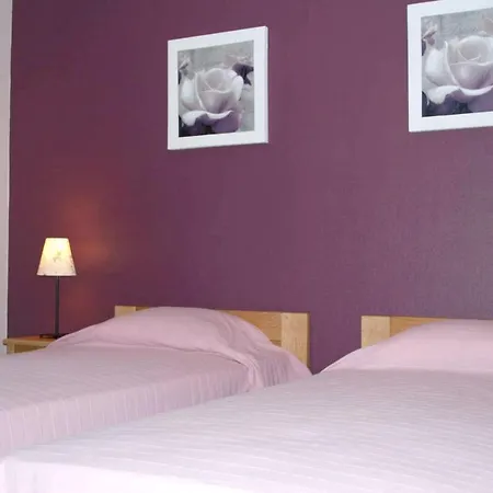 House With 5 Bedrooms In With Enclosed Garden And Wifi